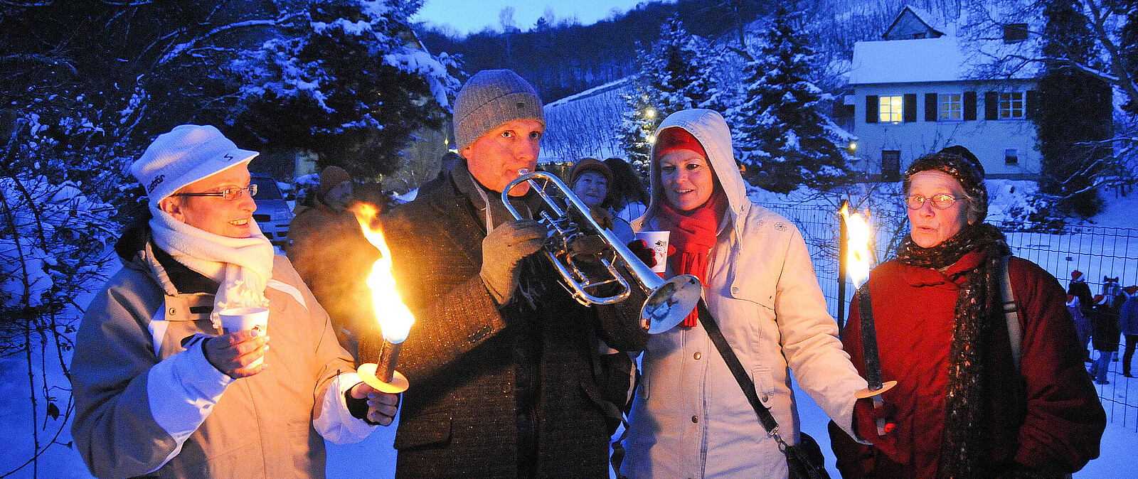 Mit Glühwein durch die Weinberge von Freyburg