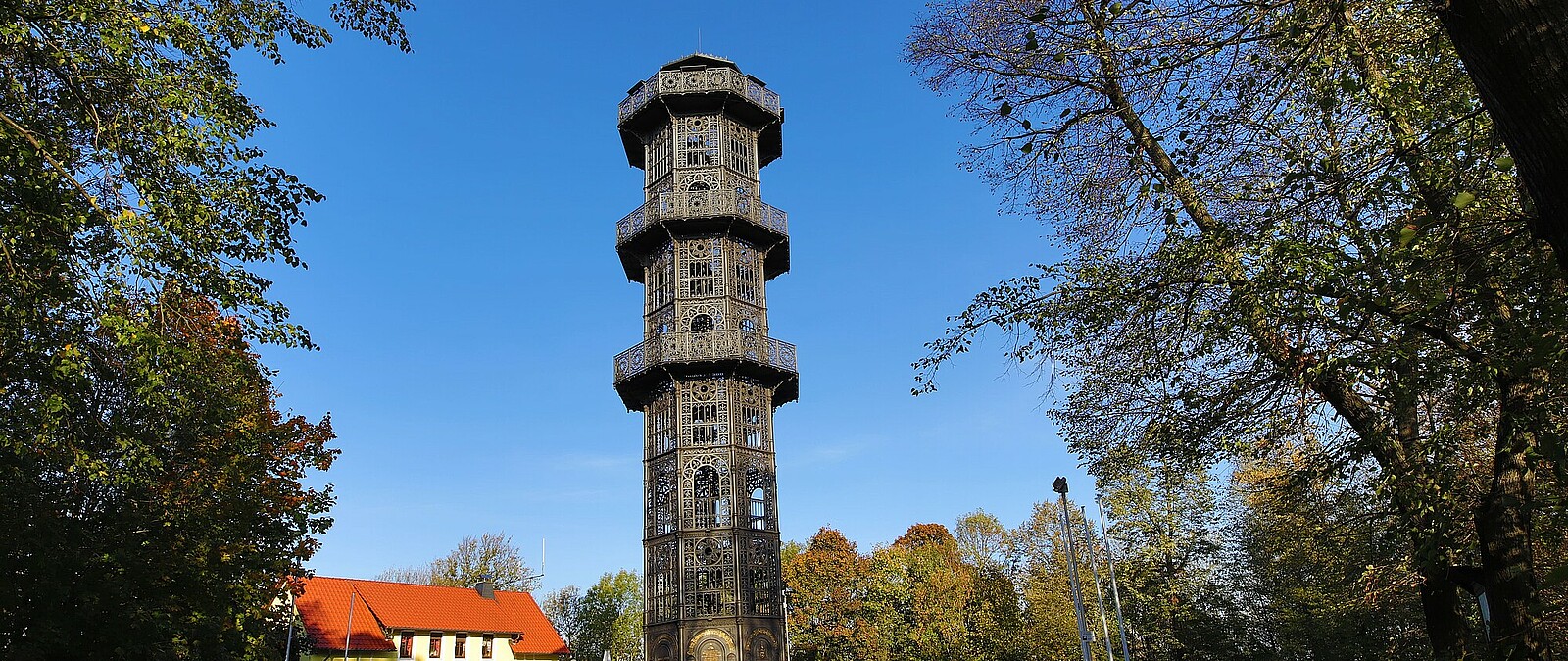 es geht hoch hinauf auf den sogenannten eisernen Turm auf dem Löbauer Berg